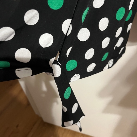 💝 18/20 Polka Dot Blouse - Black, White, and Green - Picture 4 of 10